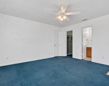 509 W Cedar Street - Photo Thumbnail 11