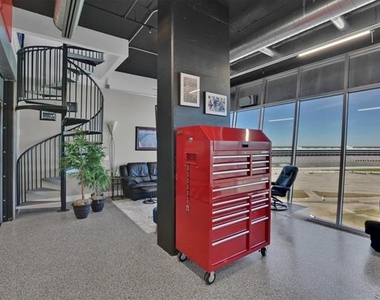 3575 Lone Star Circle - Photo Thumbnail 17