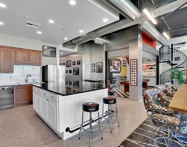 3575 Lone Star Circle - Photo Thumbnail 13