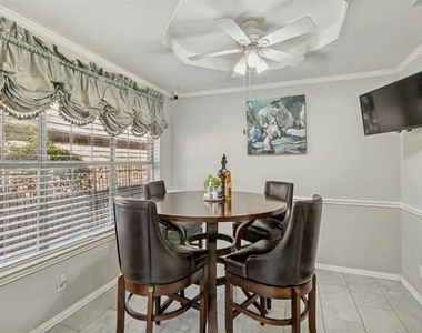 3024 Encino Drive - Photo Thumbnail 9