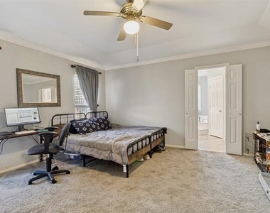 3024 Encino Drive - Photo Thumbnail 10