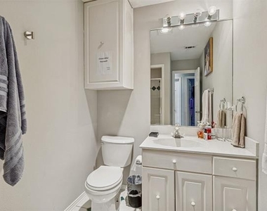 3024 Encino Drive - Photo Thumbnail 14