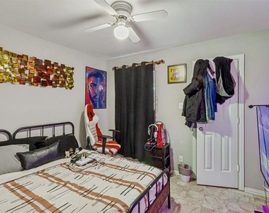 3024 Encino Drive - Photo Thumbnail 13
