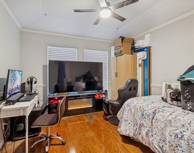 3024 Encino Drive - Photo Thumbnail 12
