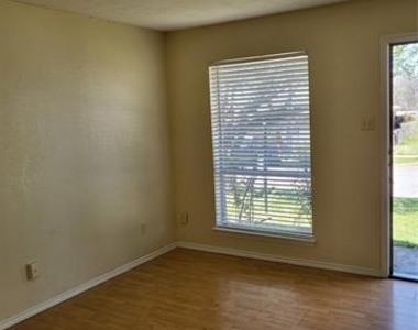 7326 Harold Walker Drive - Photo Thumbnail 2