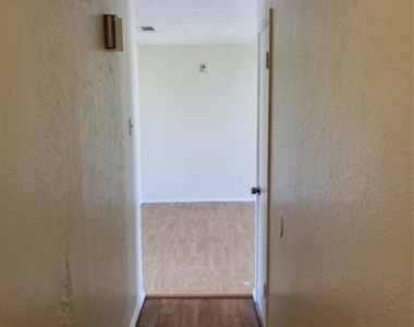 7326 Harold Walker Drive - Photo Thumbnail 6