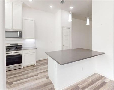 346 Buck Ridge Drive - Photo Thumbnail 4