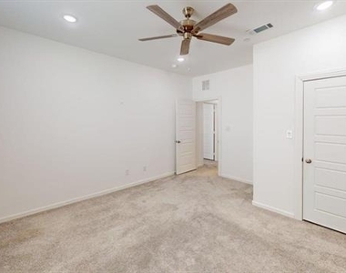 346 Buck Ridge Drive - Photo Thumbnail 10