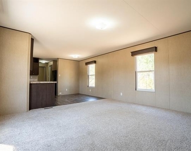 11621 Annandale Road - Photo Thumbnail 2
