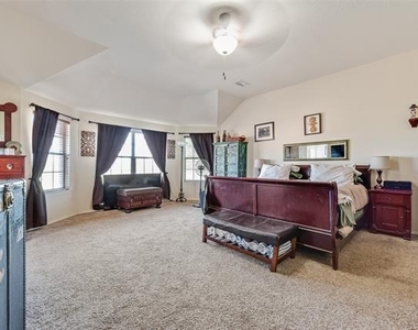 7578 Seawood Drive - Photo Thumbnail 21