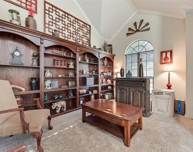 7578 Seawood Drive - Photo Thumbnail 4
