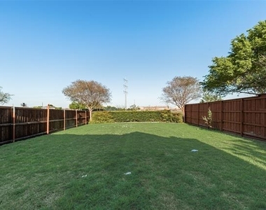 7578 Seawood Drive - Photo Thumbnail 29