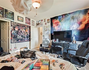 7578 Seawood Drive - Photo Thumbnail 27
