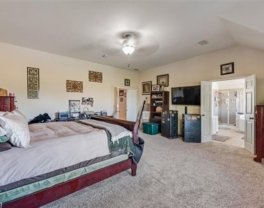 7578 Seawood Drive - Photo Thumbnail 22