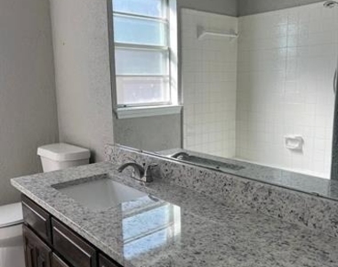 3012 Barrington Court - Photo Thumbnail 13