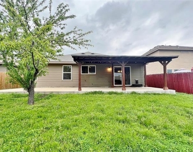 9925 Amaryllis Lane - Photo Thumbnail 19
