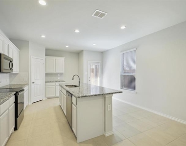 3225 Sedge Grass Drive - Photo Thumbnail 13