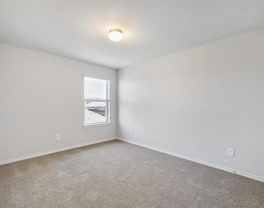 3225 Sedge Grass Drive - Photo Thumbnail 20