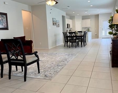 3225 Sedge Grass Drive - Photo Thumbnail 2