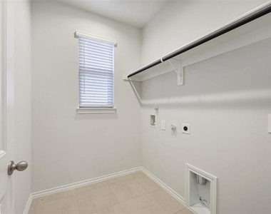 3225 Sedge Grass Drive - Photo Thumbnail 22