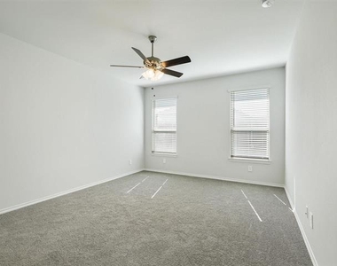 3225 Sedge Grass Drive - Photo Thumbnail 26