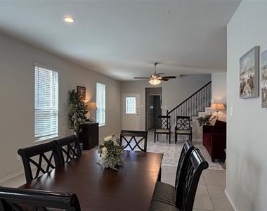 3225 Sedge Grass Drive - Photo Thumbnail 32