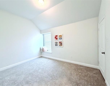 1413 River Vale Road - Photo Thumbnail 17
