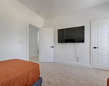 3319 Wake Street - Photo Thumbnail 26