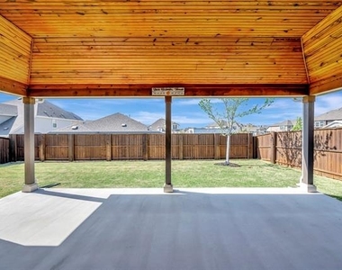 1104 Superbloom Avenue - Photo Thumbnail 26