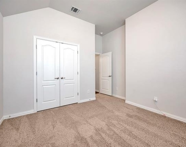 1104 Superbloom Avenue - Photo Thumbnail 18
