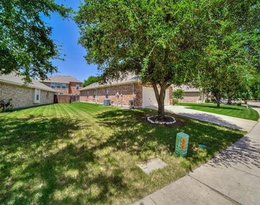 8162 Robertson Drive - Photo Thumbnail 2