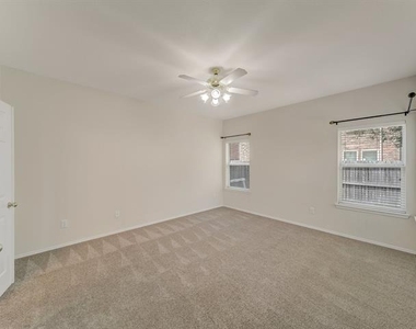 8162 Robertson Drive - Photo Thumbnail 22
