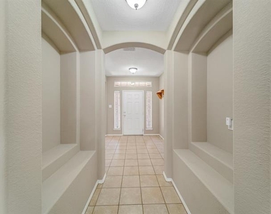 8162 Robertson Drive - Photo Thumbnail 4