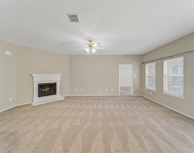8162 Robertson Drive - Photo Thumbnail 17
