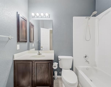 8162 Robertson Drive - Photo Thumbnail 29