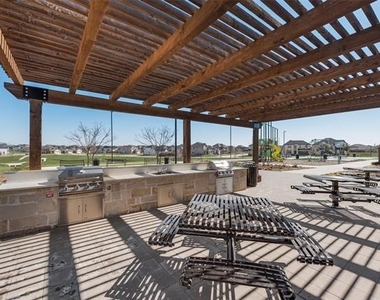 5511 Chasewood Drive - Photo Thumbnail 37