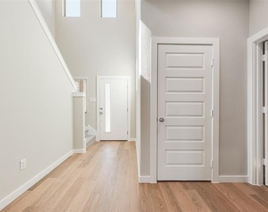 5511 Chasewood Drive - Photo Thumbnail 2
