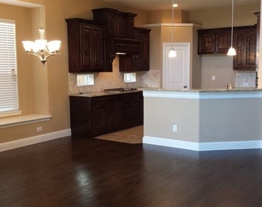 2449 Kingsgate Drive - Photo Thumbnail 1