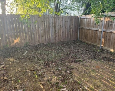 500 Renee Drive - Photo Thumbnail 6