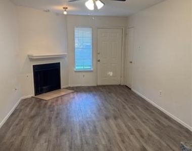 500 Renee Drive - Photo Thumbnail 22