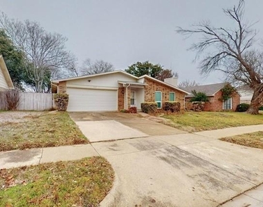 3308 Clovermeadow Drive - Photo Thumbnail 1