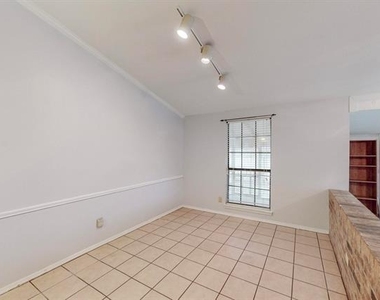 3308 Clovermeadow Drive - Photo Thumbnail 4