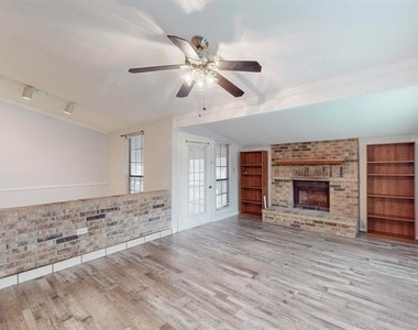 3308 Clovermeadow Drive - Photo Thumbnail 9