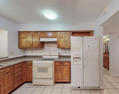 3308 Clovermeadow Drive - Photo Thumbnail 12