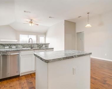 927 Simon Drive - Photo Thumbnail 28