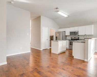 927 Simon Drive - Photo Thumbnail 23