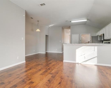 927 Simon Drive - Photo Thumbnail 26
