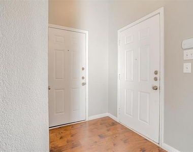 927 Simon Drive - Photo Thumbnail 32