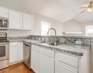 927 Simon Drive - Photo Thumbnail 31