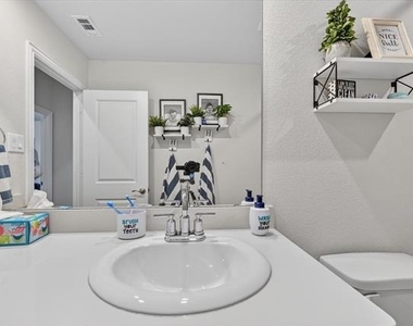 210 Briarwood Lane - Photo Thumbnail 22